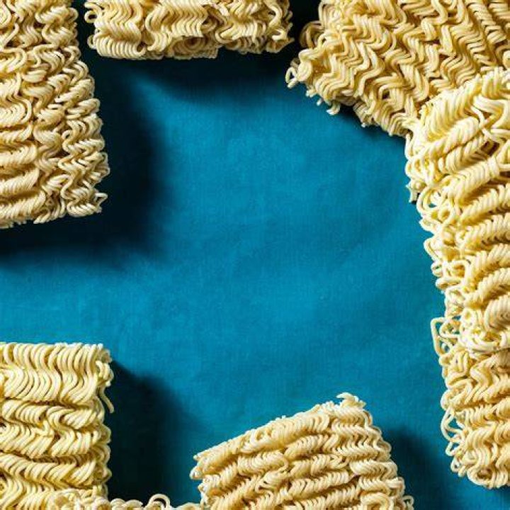 Can two minute noodles expire?