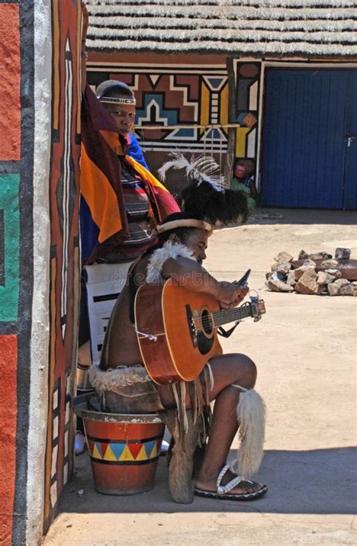 Is ndebele and zulu the same?