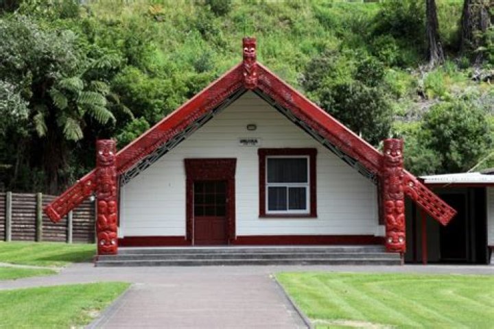 Is ngati pikiao a hapu?