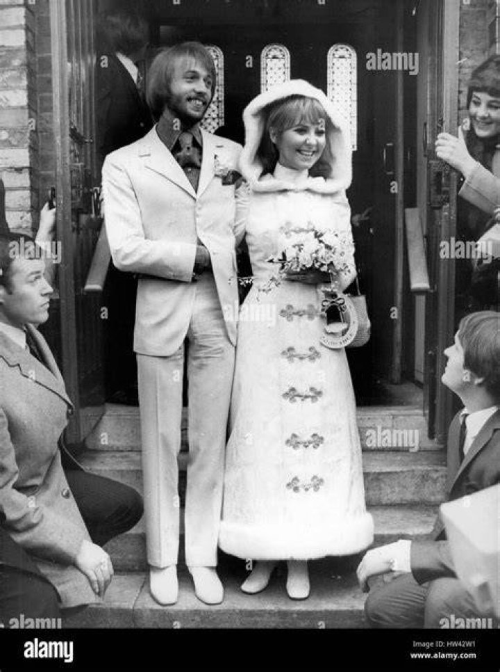 Was maurice gibb married?