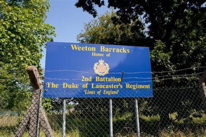 Who is based at weeton barracks?